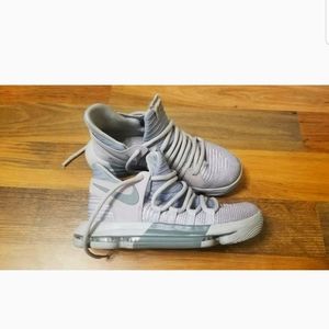 Gray Nike KD 9 5.5y